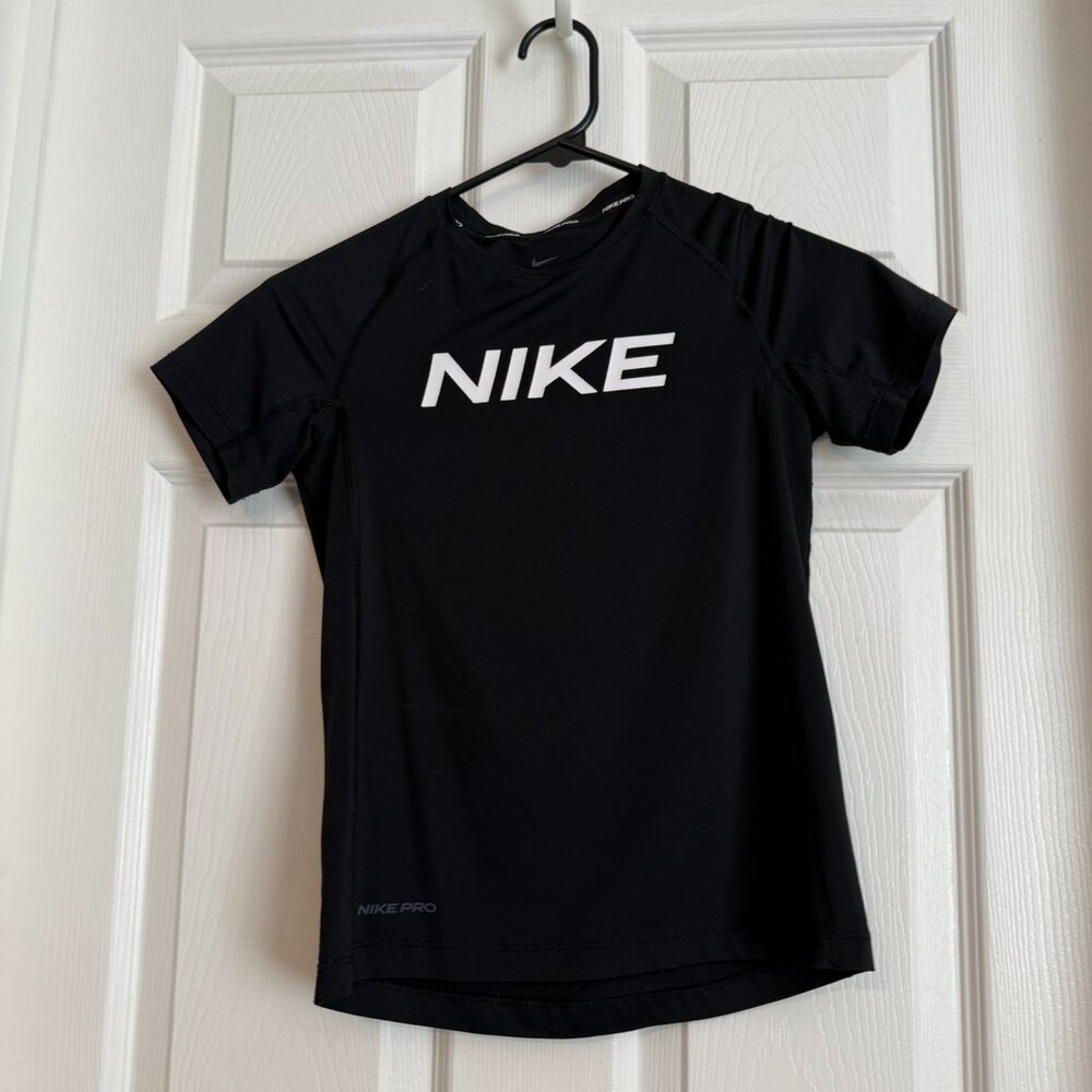 Nike Pro - Boys Small